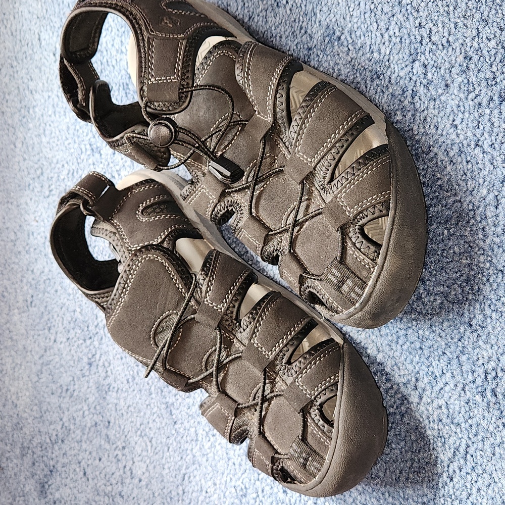 Khombu Sandel Black